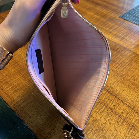 Louis Vuitton Neverfull Pouchette - Picture 4 of 7